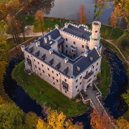 Zamek Karpniki Schloss Fischbach ลอมนิซา ภายนอก รูปภาพ