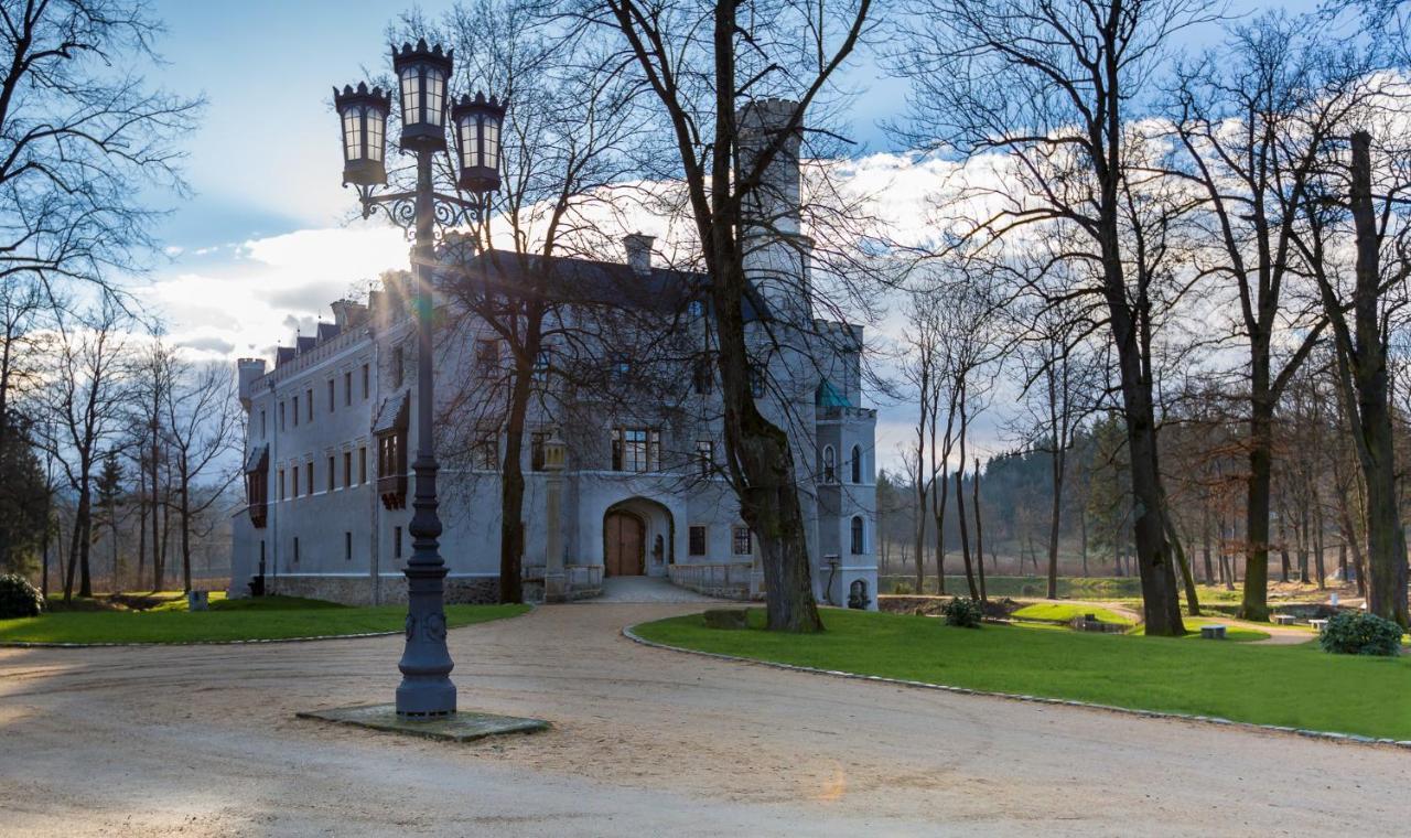Zamek Karpniki Schloss Fischbach ลอมนิซา ภายนอก รูปภาพ