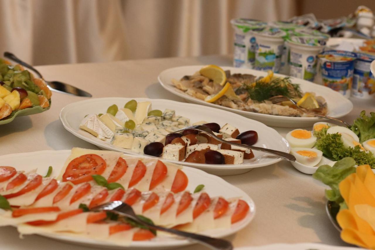 Zamek Karpniki Schloss Fischbach ลอมนิซา ภายนอก รูปภาพ