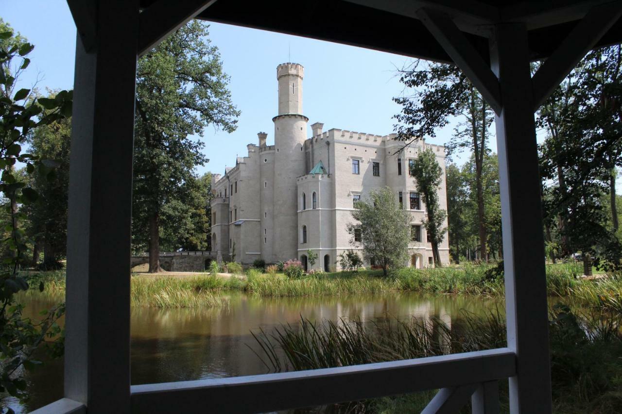 Zamek Karpniki Schloss Fischbach ลอมนิซา ภายนอก รูปภาพ